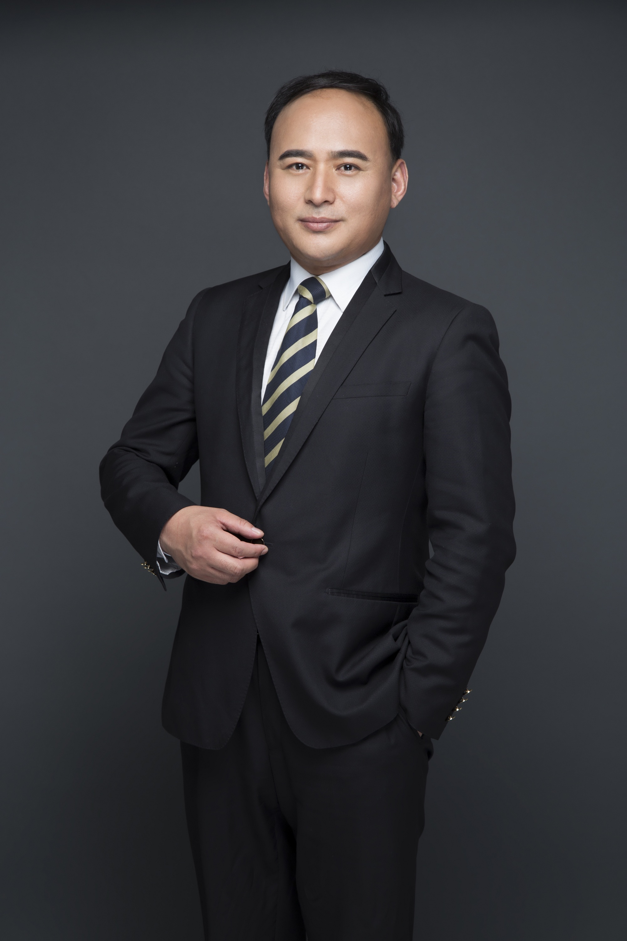 聂晓琴 品牌视觉系统总监